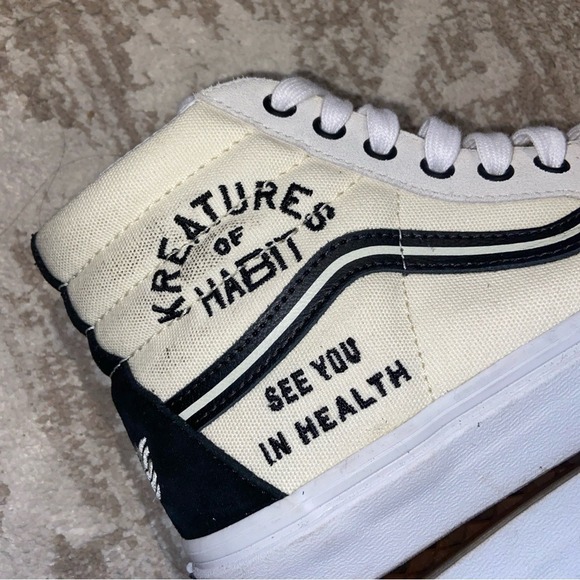 Vans Sk8-Hi Graphic Skate Shoes White Black Men 7 Women 8.5 - Picture 10 of 13